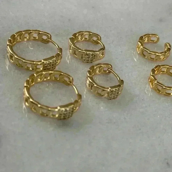 COPY - Gold Crystal Chain Link Hoop Earrings Brand New - Picture 3 of 4